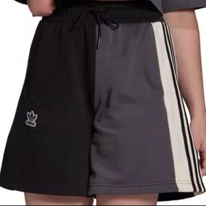 Adidas Women's Black and Gray Shorts